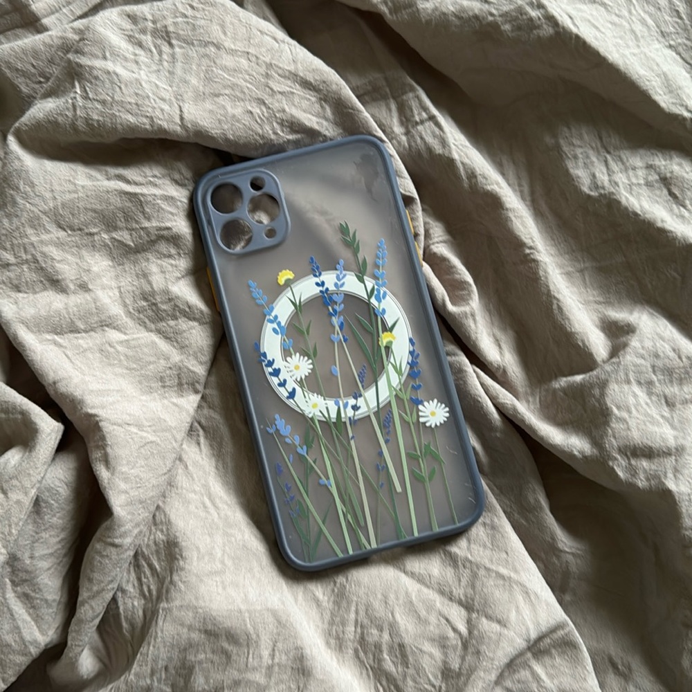 Iphone 11 pro max phone case